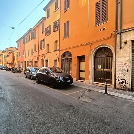 Casa Renata -charming Loggia Apartment *